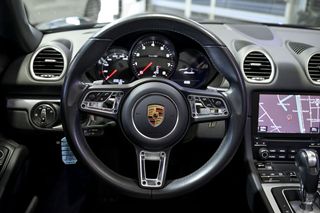 Porsche 718   Boxster