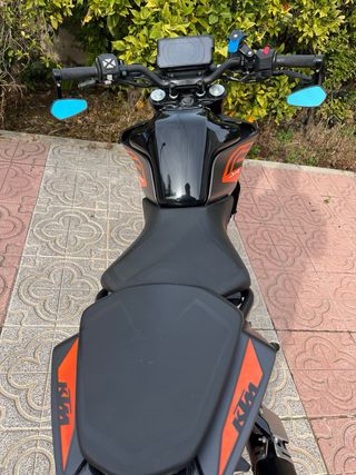 KTM Duke 125 “2022”