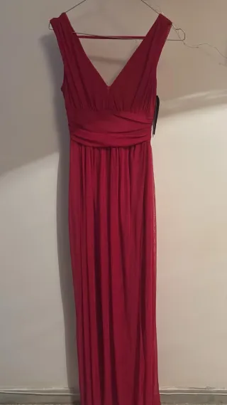 Abito rosso scuro