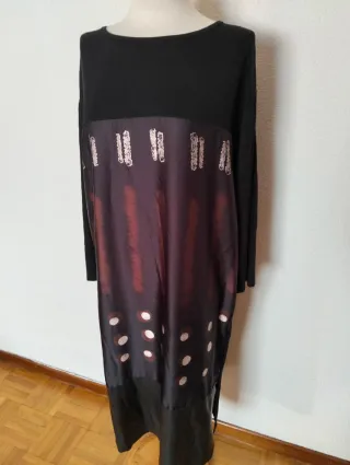 Vestido negro estampado artístico Talla Única
