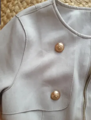 Vestido rosa nude con detalles dorados