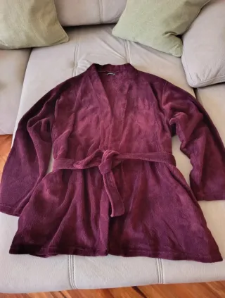 Bata corta hombre granate