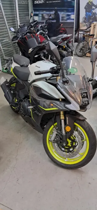 Benelli Tornado 550 - Blanco/Verde