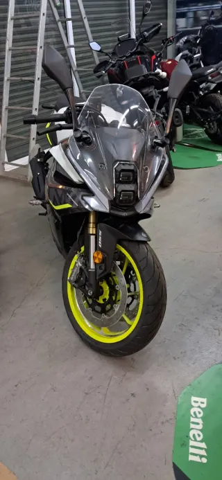 Benelli Tornado 550 - Blanco/Verde