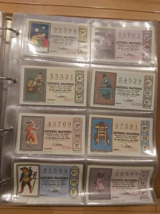 Álbum de Billetes con Escudo