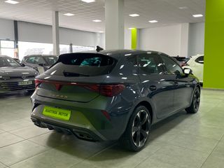 Cupra Leon 1.5 eTSI 150CV DSG MHEV Gris oscuro