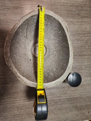 Lavabo ovalado de piedra de río