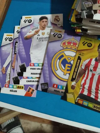 Lote 81 cromos 2026 Adrenalyn + 1 Balón de Oro