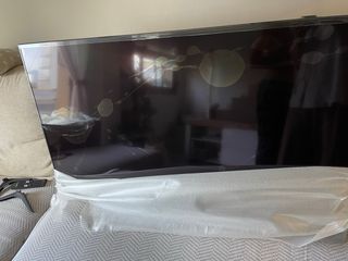 LG UHD AI Smart TV 55 UA75. Pantalla rota.