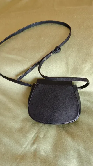 Lote 2 minibolsos: bolso marrón + bolsito negro