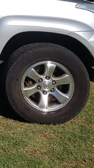 Tapacubos Toyota Land Cruiser