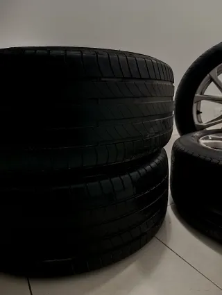 Llantas BMW G20 G21 17 con Neumáticos