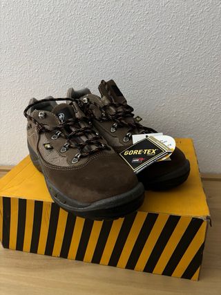 Zapatos de seguridad FAL Tasmania 02 Talla 44