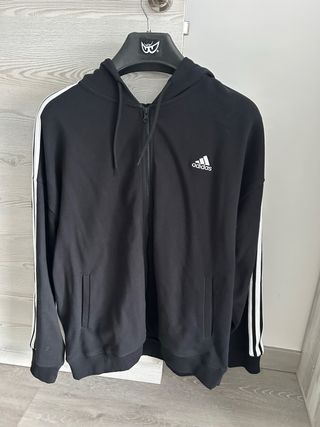 Chaqueta Adidas Negra con Rayas Blancas