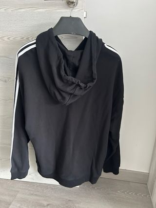 Chaqueta Adidas Negra con Rayas Blancas