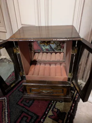 Joyero musical de madera