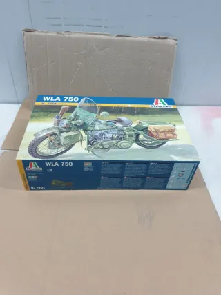Maqueta Italeri WLA 750 1:9