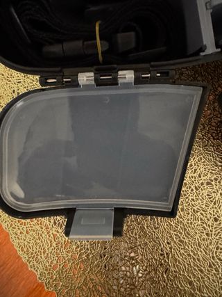 Caja porta señuelos para la cintura