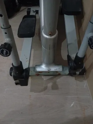 Bicicleta Elíptica Gris y Negra