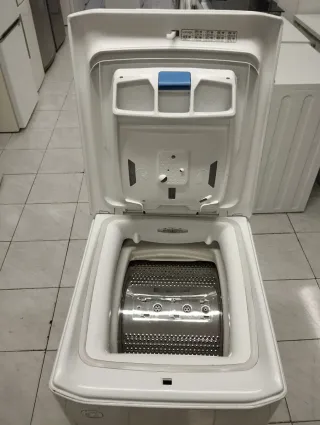 LAVADORA Candy Smart Touch de 6 kg