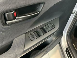 Toyota C-HR   2.0 220PH Advance