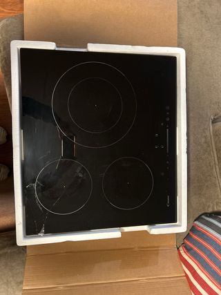 Placa Inducción Candy. 3 fuegos. Cristal Roto