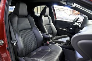 Toyota Yaris   1.5 120H Style P. Premier Edition