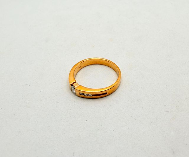 Solitario de oro de 18k circonitas, 3.87 g, T-15.