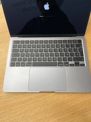 MacBook Air M2 Plata.Financiamos tu compra.