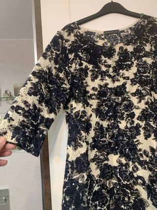 Vestido floral encaje talla M