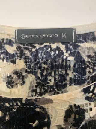 Vestido floral encaje talla M