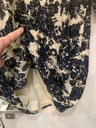 Vestido floral encaje talla M