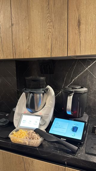 Thermomix TM7 color negro + accesorio cortador