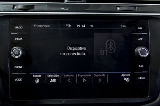 Volkswagen Tiguan   Sport 2.0 TDI 140kW 190CV 4Motion DSG