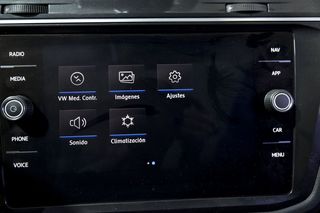 Volkswagen Tiguan   Sport 2.0 TDI 140kW 190CV 4Motion DSG