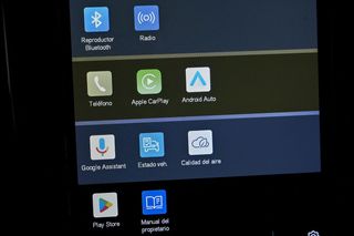 Volvo V60   2.0 B4 D AWD Cross Country Core Auto