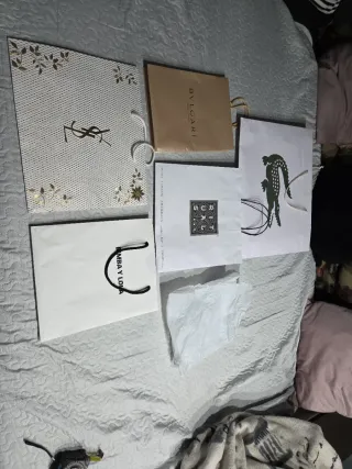 Bolsas Bvlgari,YSL,Lacoste,Bimba y lola,Rituals