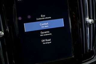 Volvo V90   2.0 B4 D Pro AWD Auto