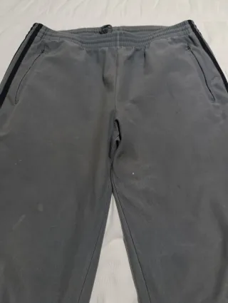 Pantalón Adidas Challenger Gris y negro