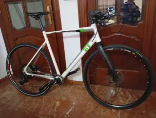 Bicicleta Gravel 29 Talla 58 Aluminio
