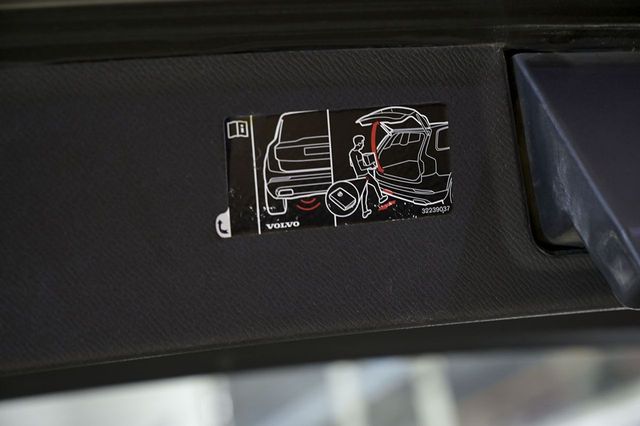 Volvo XC90   2.0 B5 D AWD Momentum Pro Auto