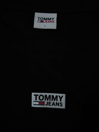 Camiseta Tommy Jeans Negra Talla L