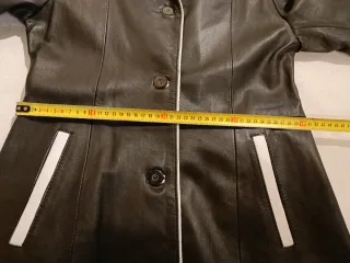 Chaqueta de piel corta