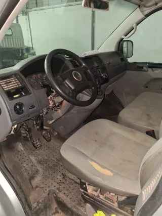 Volkswagen Transporter T5 2003