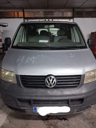 Volkswagen Transporter T5 2003