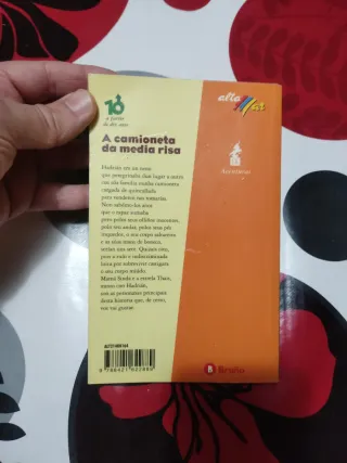 A camioneta da media risa