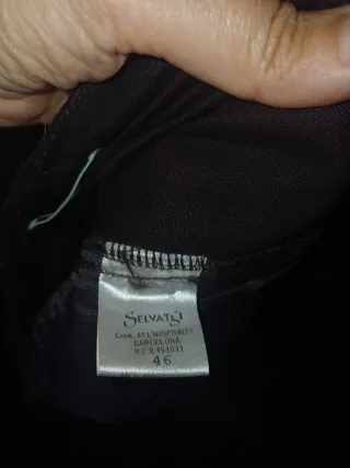Pantalón chino negro con cremallera