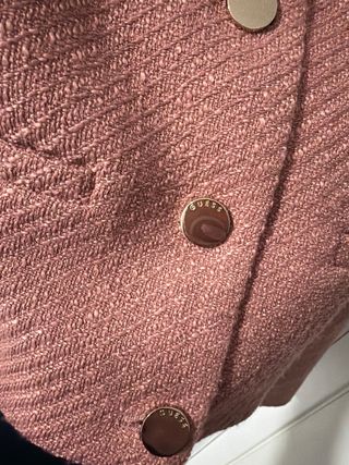 Blazer corto Guess rosa nuevo con etiqueta