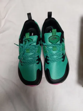 Zapatillas Hobibear verdes y rosas