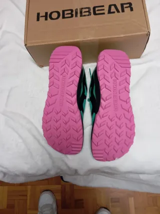 Zapatillas Hobibear verdes y rosas